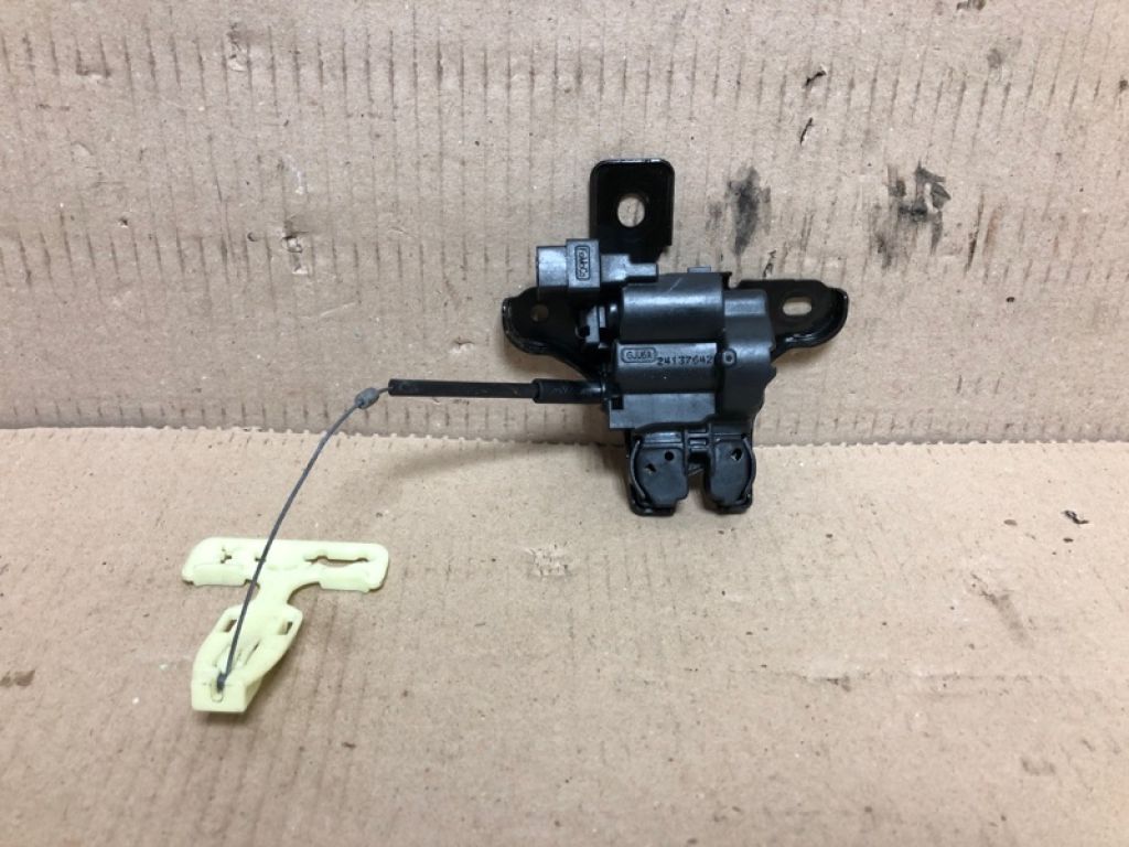 DS7Z-5443200-B | Замок крышки багажника FORD FUSION 14-