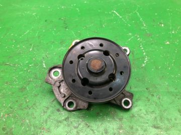 Помпа TOYOTA RAV4 13-19