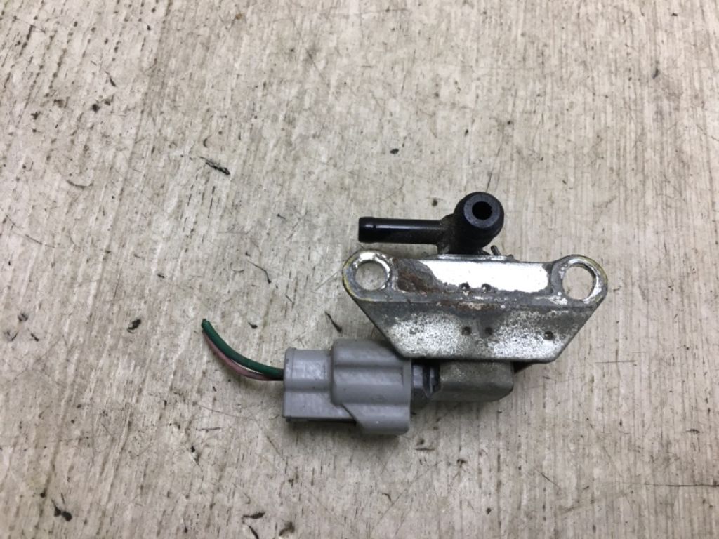 14930-EN20A | Клапан електромагнітний (вакуумний) NISSAN NV200 USA 13- - Фото 2