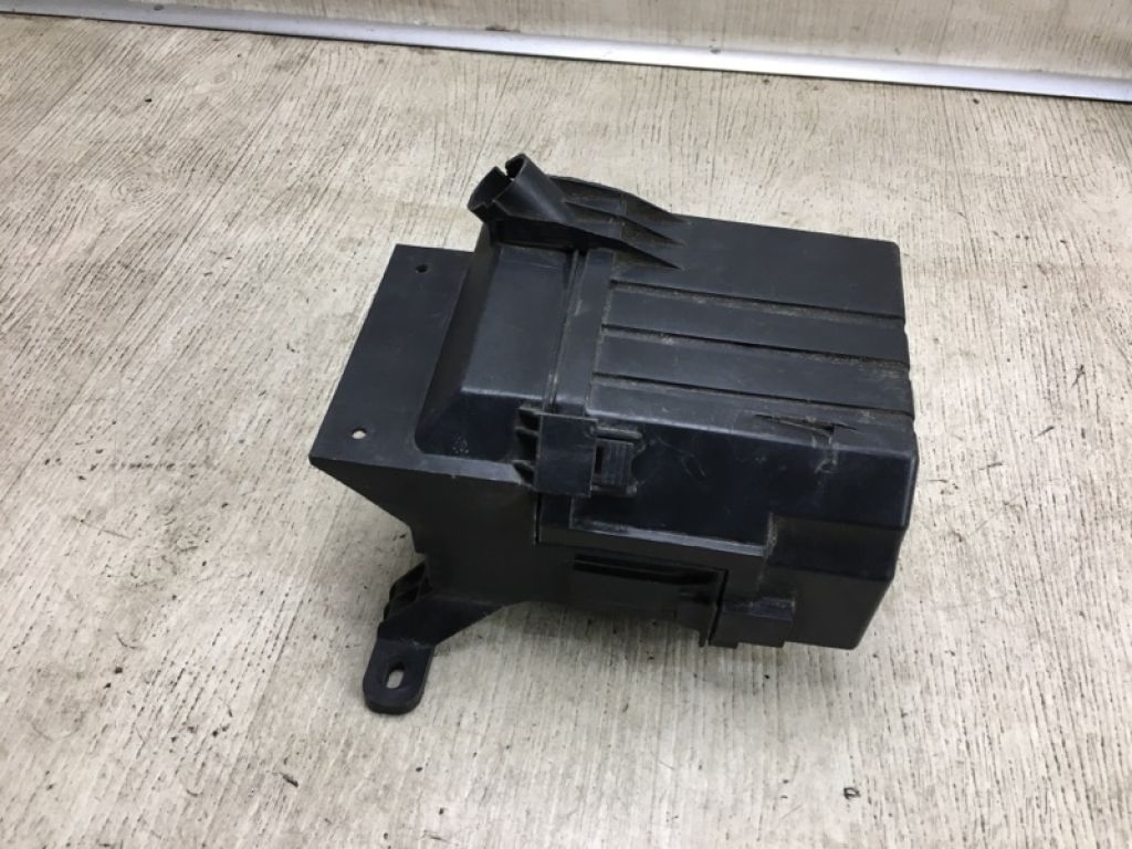 284B9-JX50A | Корпус блока предохранителей NISSAN NV200 USA 13- - Фото 3