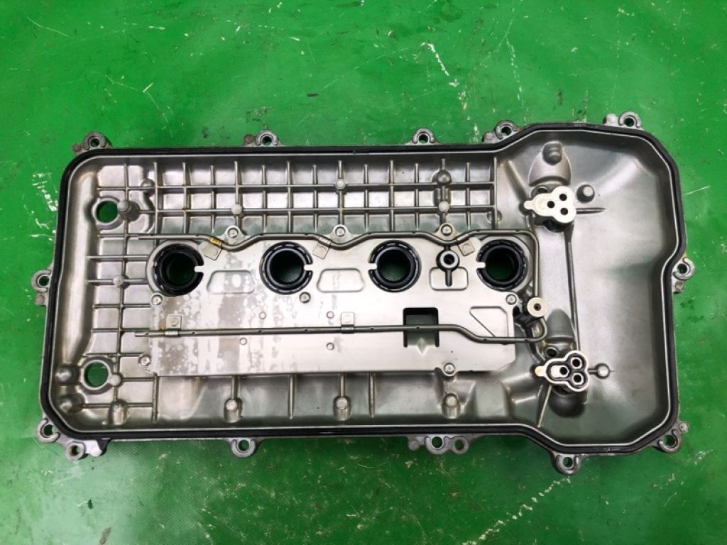 11201-37022 | Крышка клапанная TOYOTA RAV4 13-19 - Фото 4