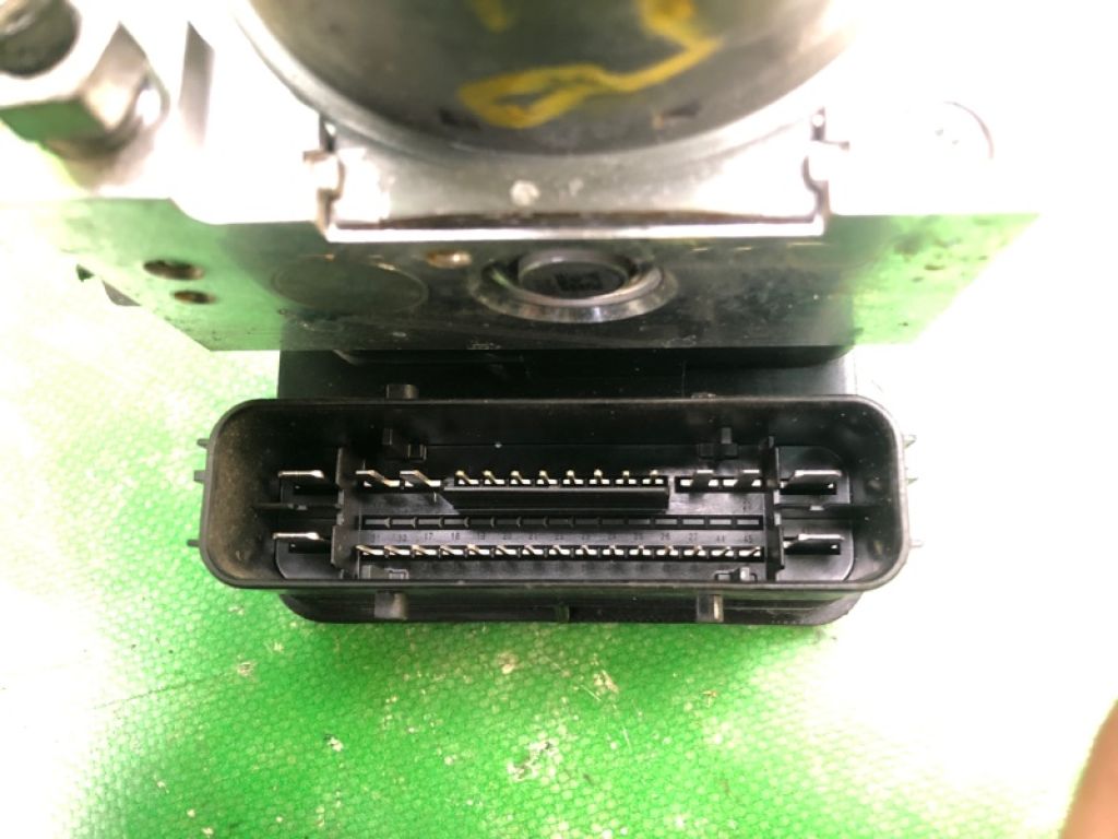 F1FZ-2C405-D | Блок ABS FORD FOCUS 10-18 - Фото 6