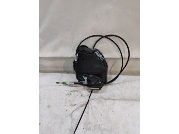 Замок двері задн. лів. TOYOTA AURIS 06-12