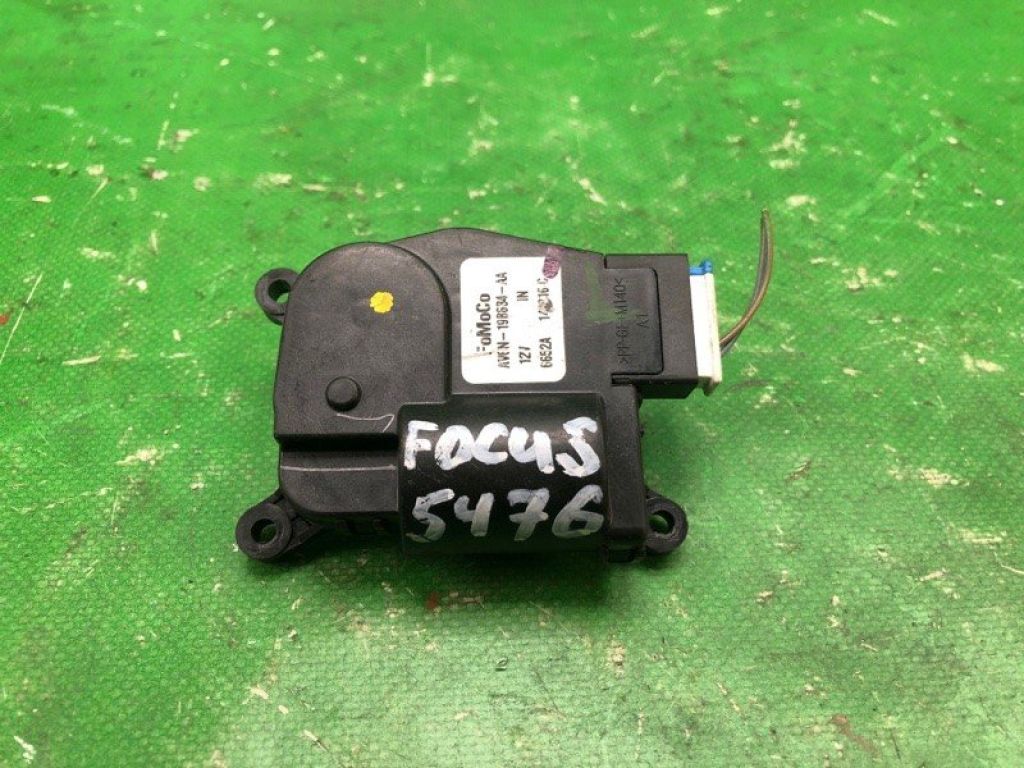 CV6Z-18731-A | Моторчик заслінки пічки FORD FOCUS 10-18