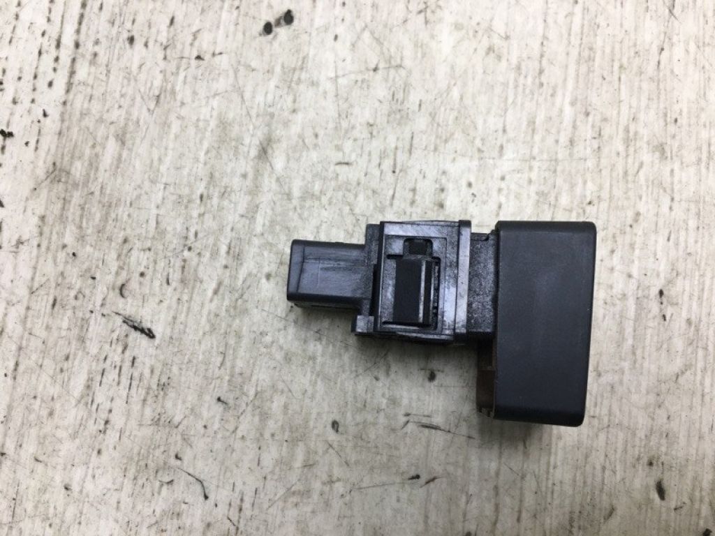 25290-EL80A | Кнопка аварийной сигнализации NISSAN NV200 USA 13- - Фото 3