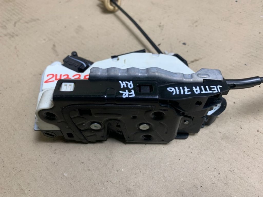 5K1 837 016 C | Замок двері передн. прав. VOLKSWAGEN JETTA USA 10-17 - Фото 4