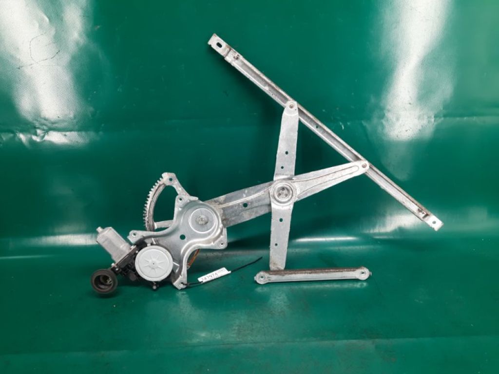 69801-06070 | Стеклоподъемник передн. прав. TOYOTA CAMRY 40 06-11