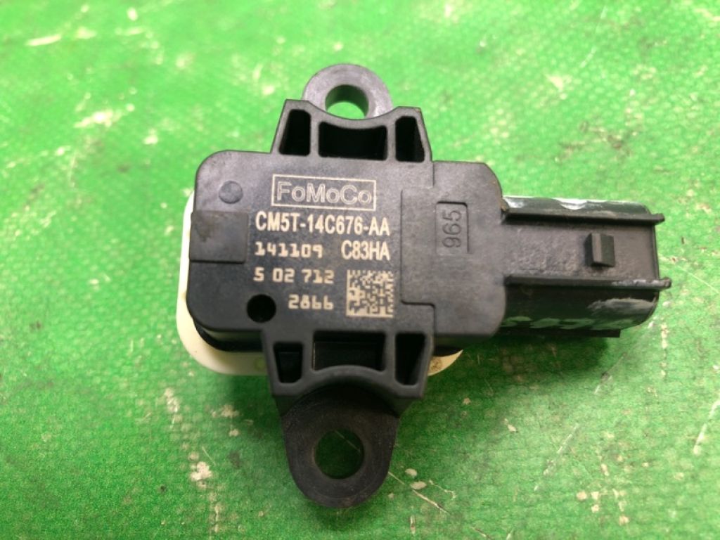 CP9Z-14B345-A | Датчик удару передн. лів. FORD FOCUS 10-18 - Фото 2