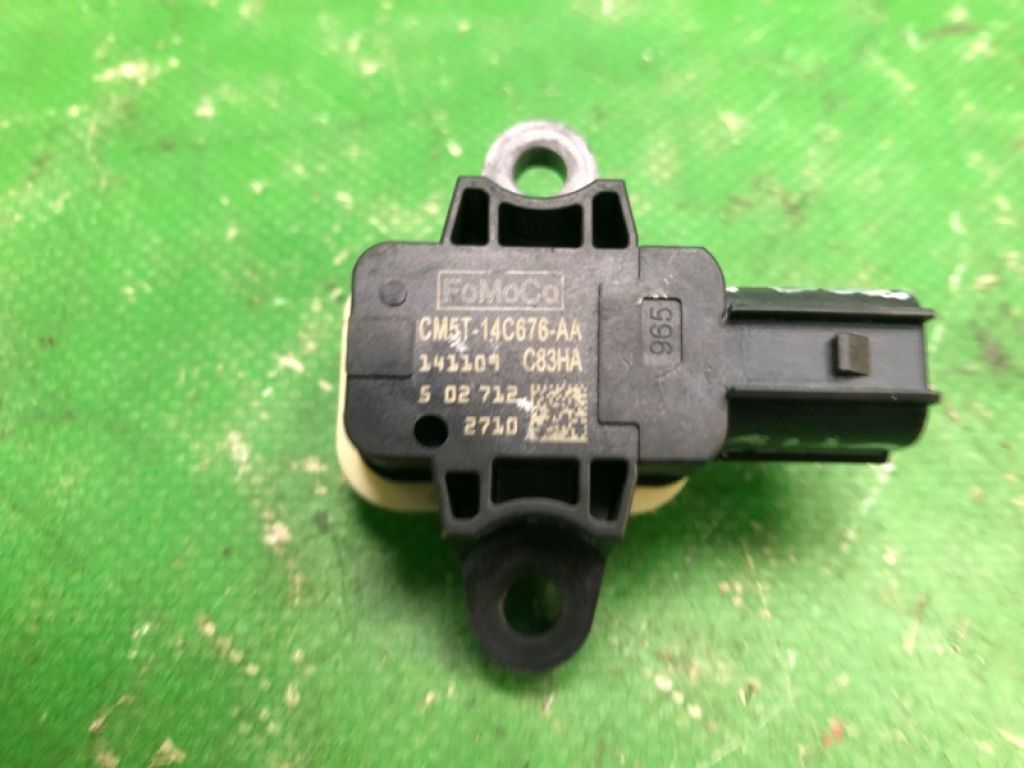 CP9Z-14B345-A | Датчик удара FORD FOCUS 10-18 - Фото 2