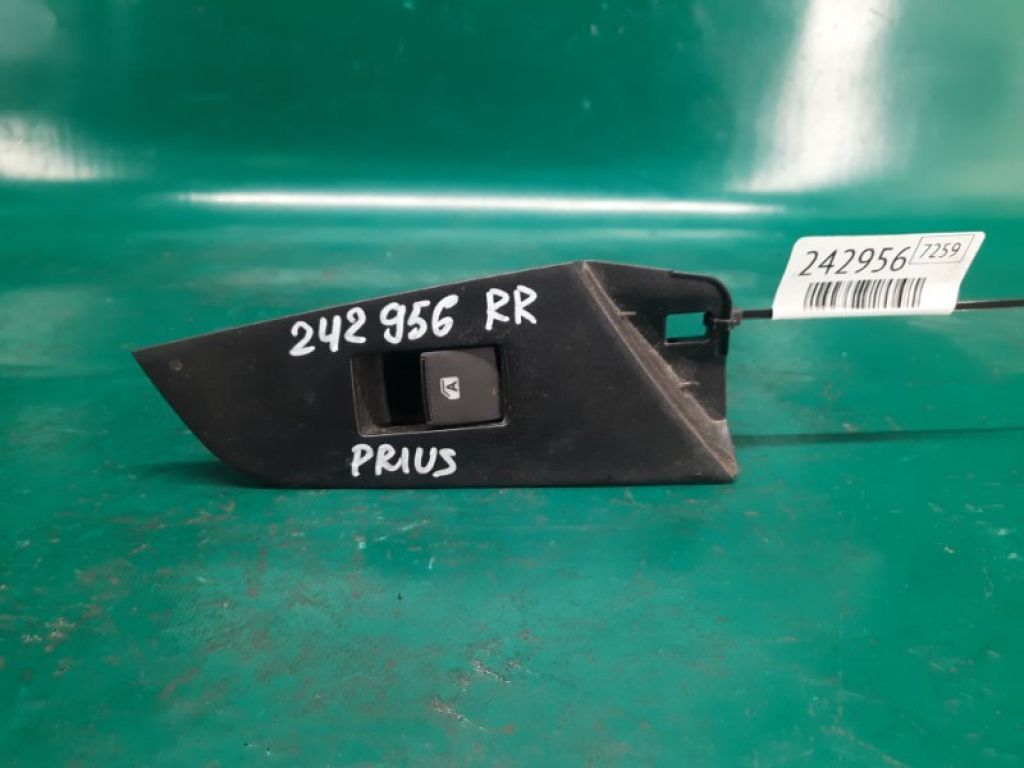 84810-47010 | Кнопка склопідіймача задн. прав. TOYOTA PRIUS 16-