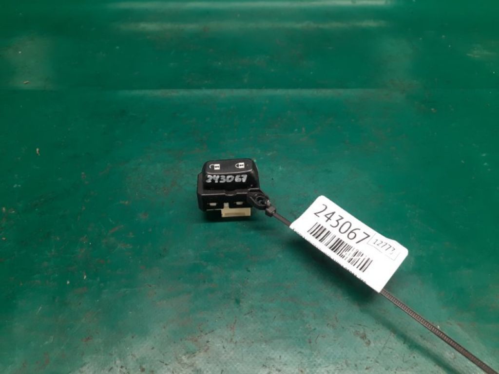 GS3L-66-660A | Кнопка центрального замка передн. лев. MAZDA CX-7 06-12