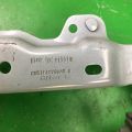 CM5Z-5442700-B | Петля кришки багажника прав. FORD FOCUS 10-18 - Прев'ю 2