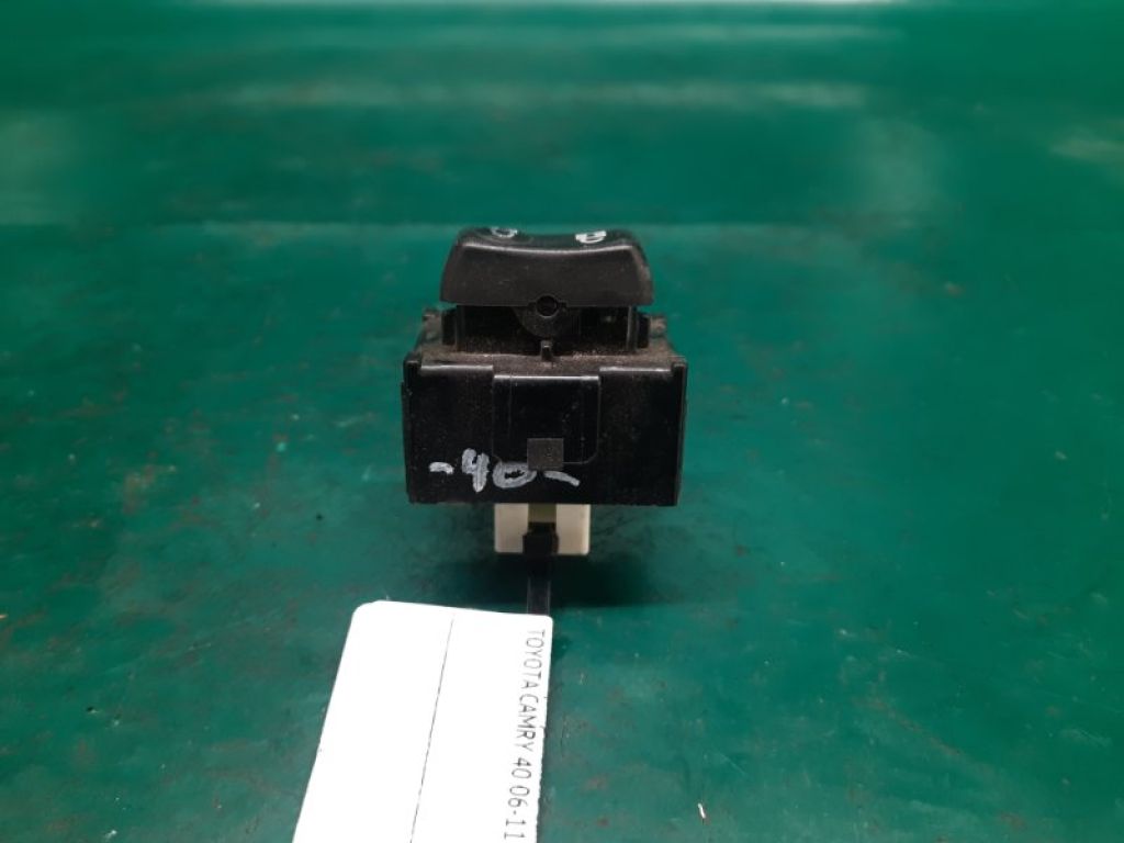 84930-0C010 | Кнопка центрального замка передн. прав. TOYOTA CAMRY 40 06-11 - Фото 4