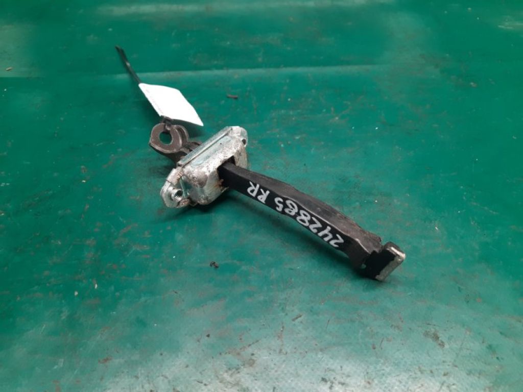 79490-2H000 | Обмежувач дверей задн. прав. HYUNDAI ELANTRA HD 06-11