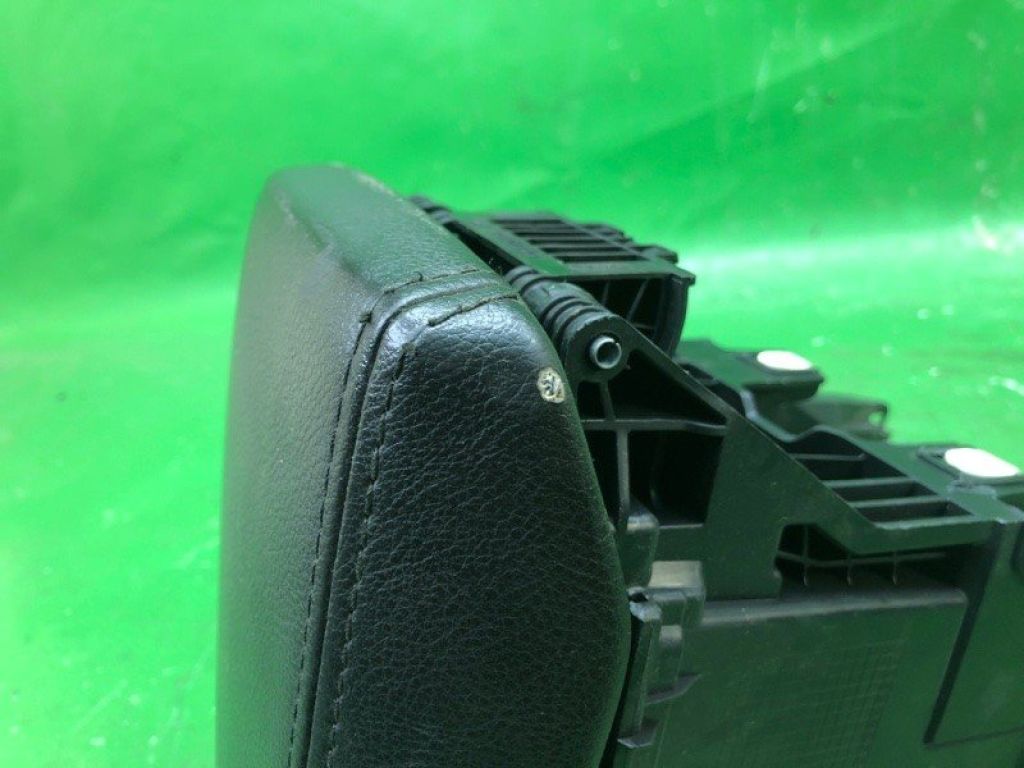 F1EZ-5806024-CB | Подлокотник FORD FOCUS 10-18 - Фото 2