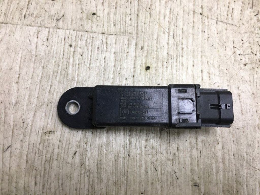 40740EH10A | Антенна NISSAN NV200 USA 13-