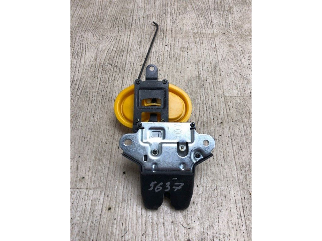 81230-2H020 | Замок кришки багажника HYUNDAI ELANTRA HD 06-11 - Фото 3