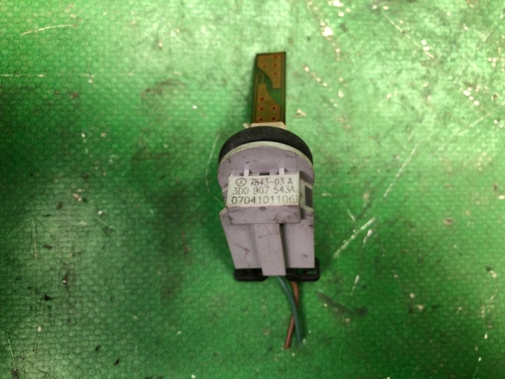 958 572 304 10 | Датчик температури повітря в салоні PORSCHE CAYENNE 10-18 - Фото 3