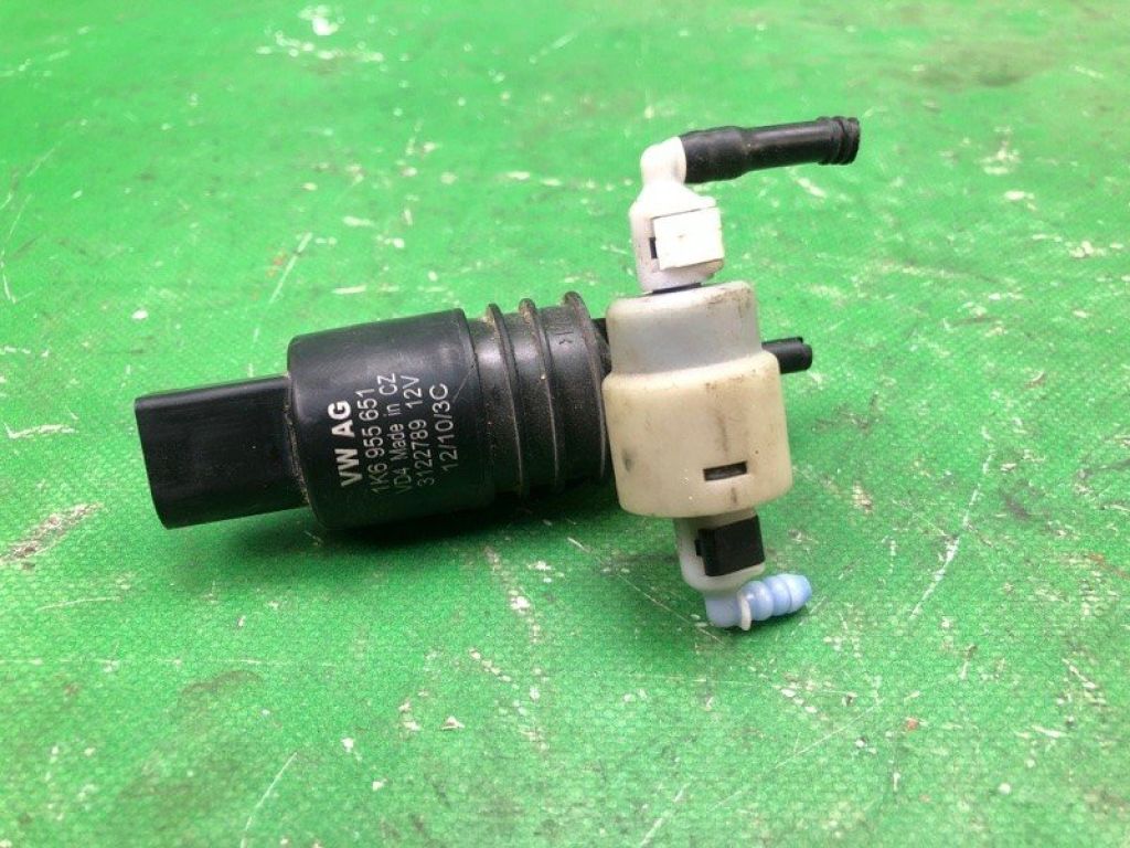 955 628 172 01 | Насос омивача скла PORSCHE CAYENNE 10-18