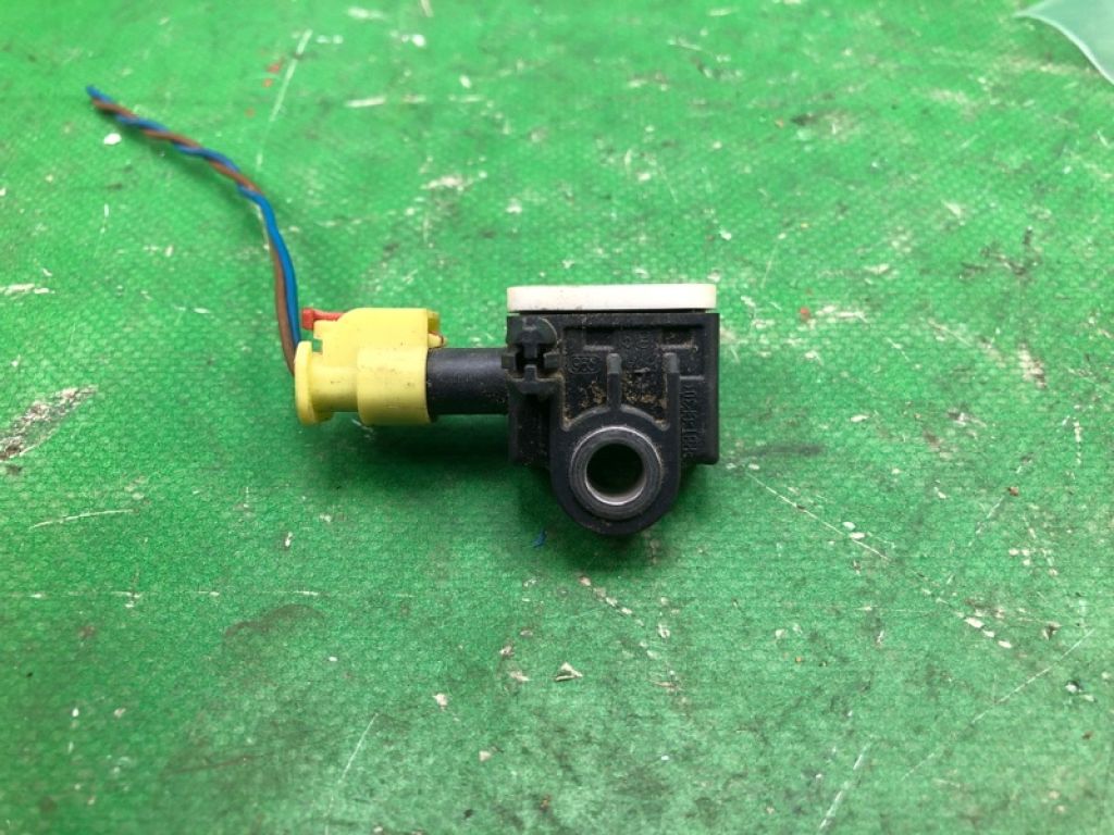 958 618 222 00 | Датчик удара PORSCHE CAYENNE 10-18 - Фото 2