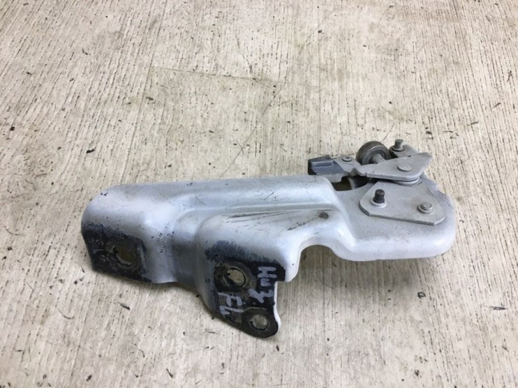 82421-JX00B | Ролик зсувних дверей нижній лів. NISSAN NV200 USA 13- - Фото 2