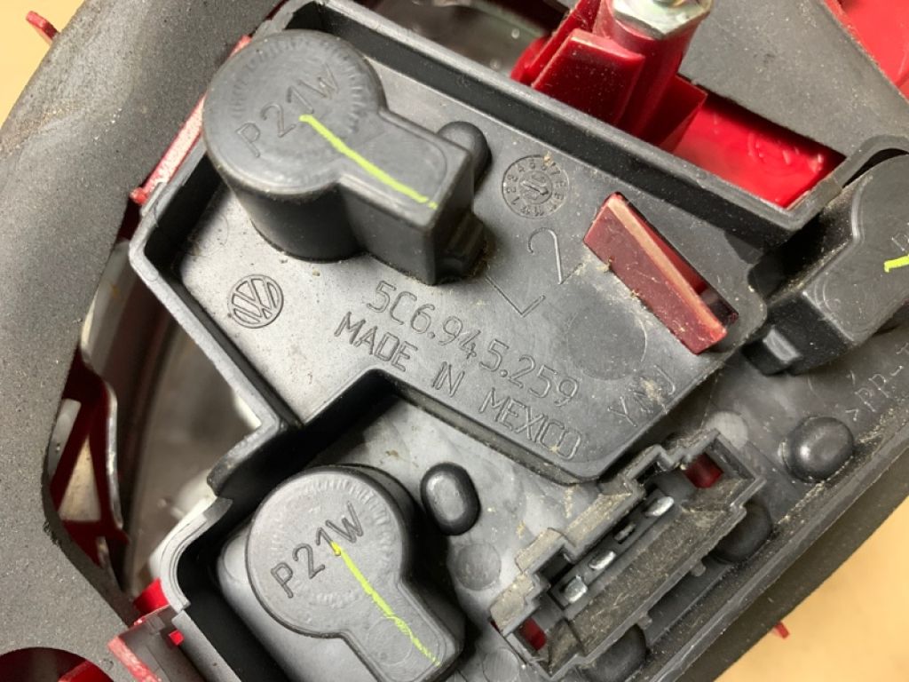 5C6 945 093 | Ліхтар внутрішній лів. VOLKSWAGEN JETTA USA 10-17 - Фото 10