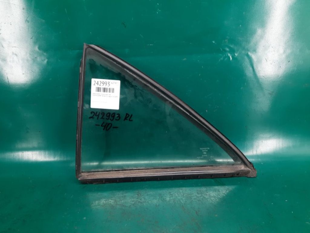 68124-06050 | Скло дверей глухе задн. лів. TOYOTA CAMRY 40 06-11