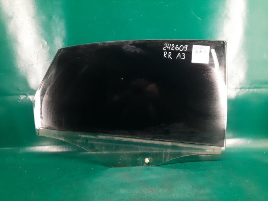 8V5 845 206 | Скло дверей задн. прав. AUDI A3 (8V) 12–17