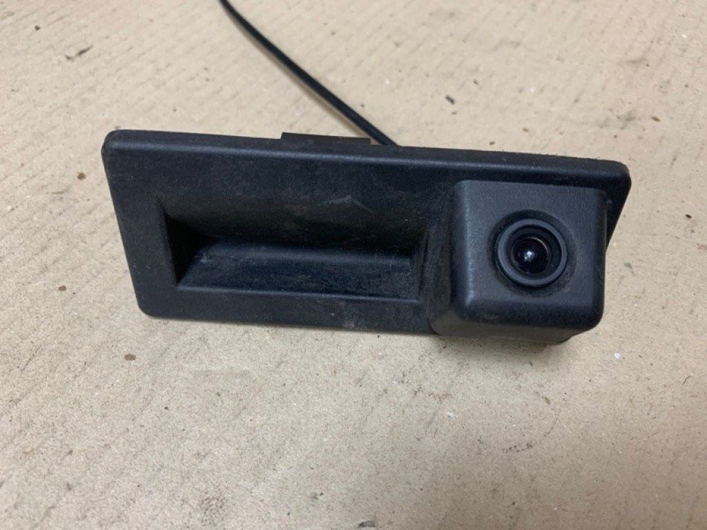 5C6 827 566 F | Кнопка открывания багажника наружная VOLKSWAGEN JETTA USA 10-17