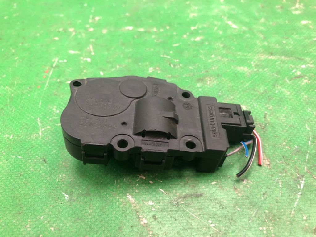 958 612 511 00 | Моторчик заслінки пічки PORSCHE CAYENNE 10-18