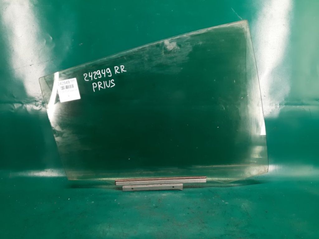68113-47100 | Стекло двери задн. прав. TOYOTA PRIUS 16-