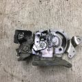 82500-9SG0A | Замок двері бічної передн. прав. NISSAN NV200 USA 13- - Прев'ю 3