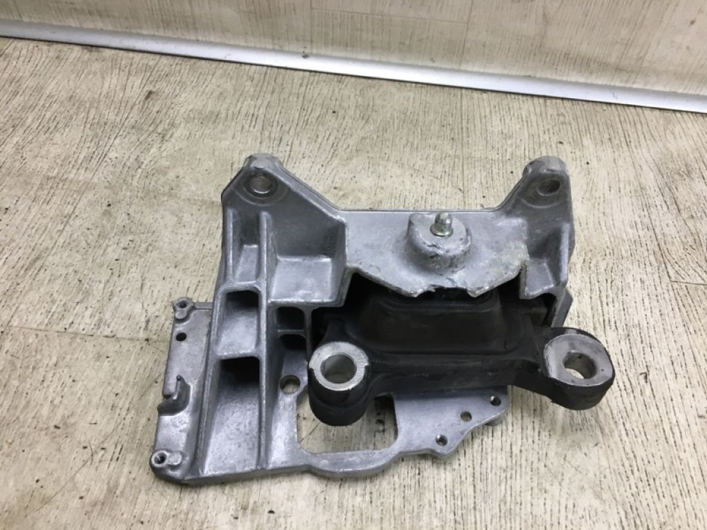 11220-9SC0A | Подушка двигателя NISSAN NV200 USA 13-