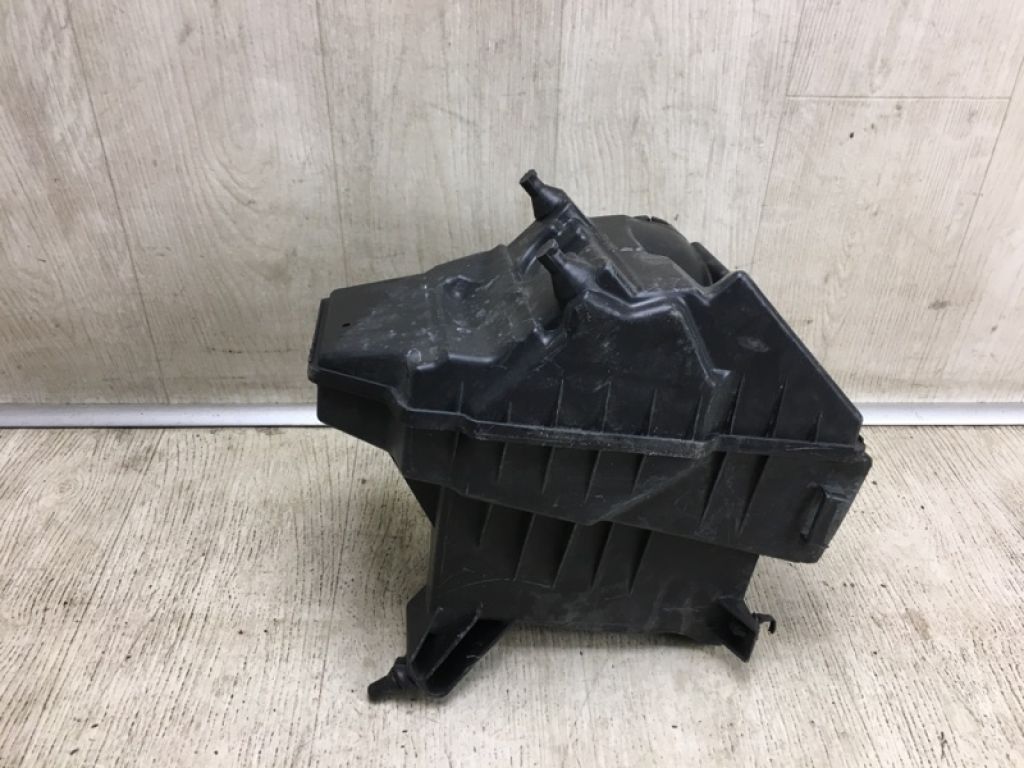 16500-3LM0A | Корпус воздушного фильтра NISSAN NV200 USA 13- - Фото 2