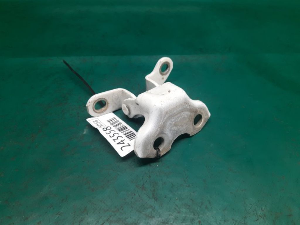 79320-2H000 | Петля двери нижняя передн. прав. KIA FORTE/CERATO TD 08-13