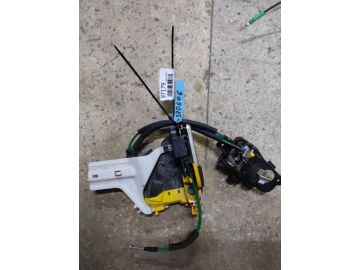 Замок двери задн. лев. HYUNDAI I30 GD 12-17