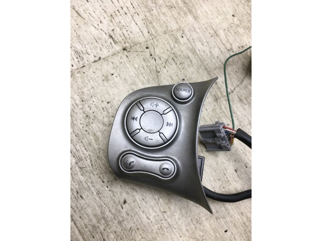25550-9KH4A | Кнопки на руль NISSAN NV200 USA 13- - Фото 3