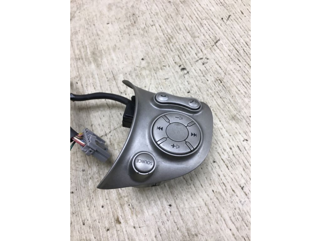 25550-9KH4A | Кнопки на руль NISSAN NV200 USA 13- - Фото 4