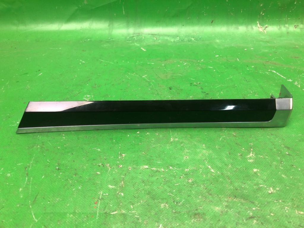 958 555 419 00 | Накладка дверей внутрішня задн. лів. PORSCHE CAYENNE 10-18