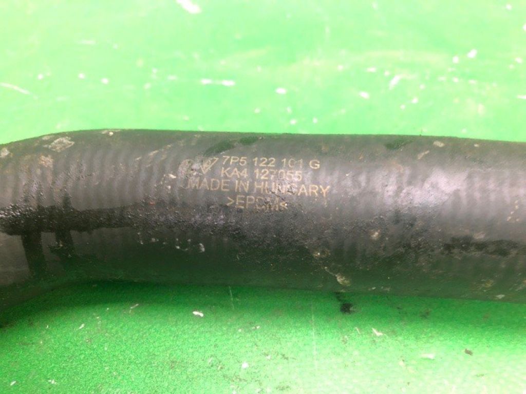 958 106 402 00 | Патрубок системи охолодження PORSCHE CAYENNE 10-18 - Фото 3