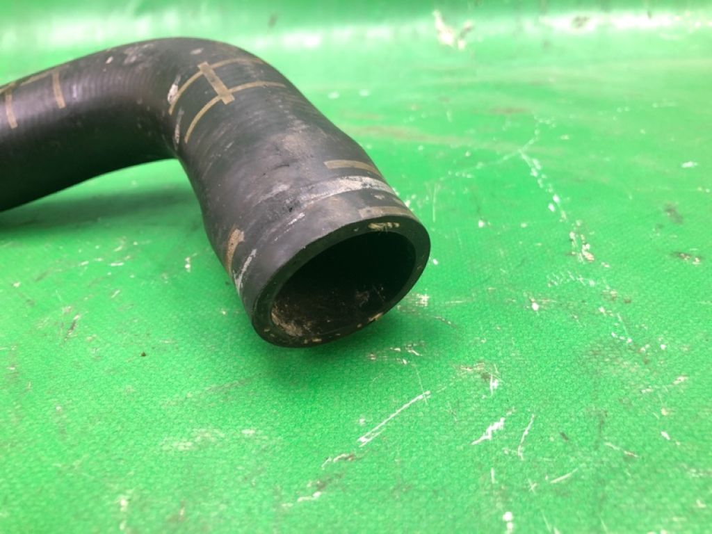 958 106 402 00 | Патрубок системи охолодження PORSCHE CAYENNE 10-18 - Фото 4