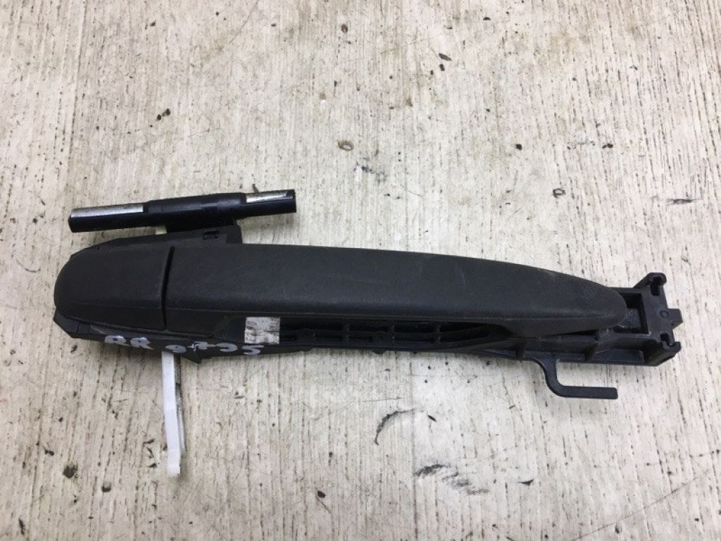 69211-AE010 | Ручка двері зовнішня задн. прав. TOYOTA TACOMA 05-15