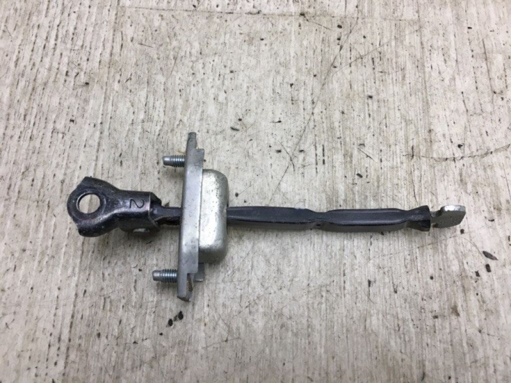 68630-04020 | Ограничитель двери задн. прав. TOYOTA TACOMA 05-15 - Фото 2