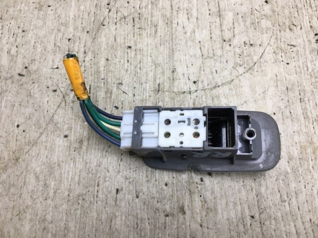 84810-AA010-B2 | Кнопка стеклоподъемника задн. прав. TOYOTA TACOMA 05-15 - Фото 2