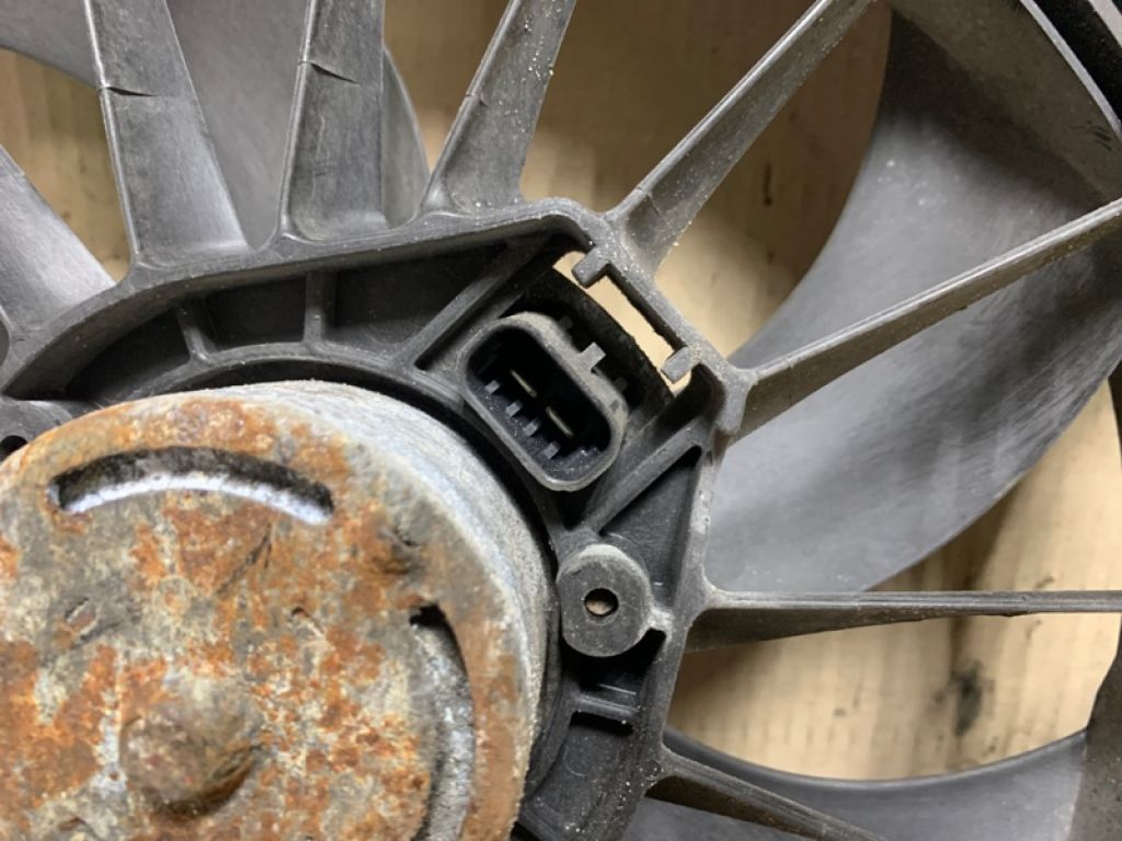 68031872AA | Дифузор вентилятора основного радіатора JEEP PATRIOT 10-17 - Фото 5