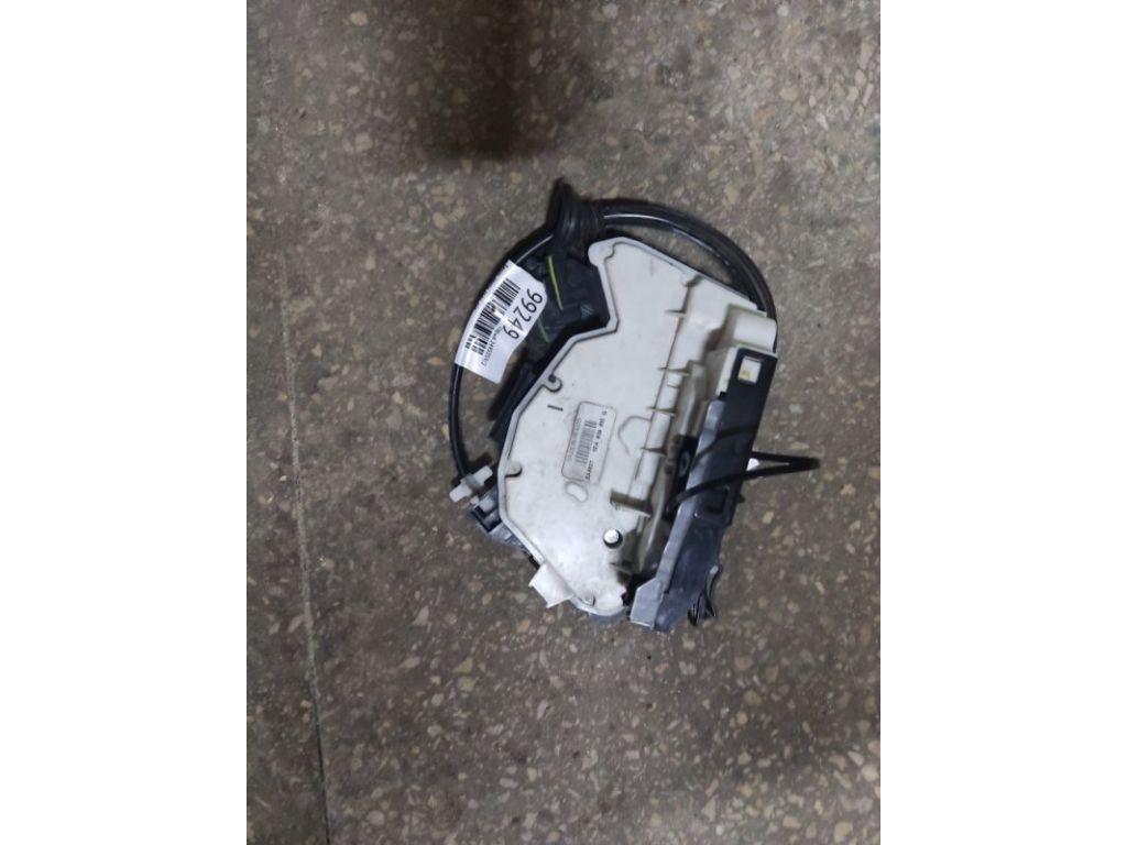 5K4 839 015 G | Замок двері задн. лів. VOLKSWAGEN JETTA USA 10-17
