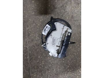 Замок двері задн. лів. VOLKSWAGEN JETTA USA 10-17