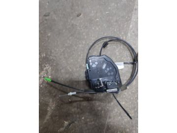 Замок двері задн. лів. TOYOTA CAMRY 40 06-11