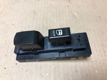 Кнопка склопідіймача передн. прав. SUZUKI SX4 06-13