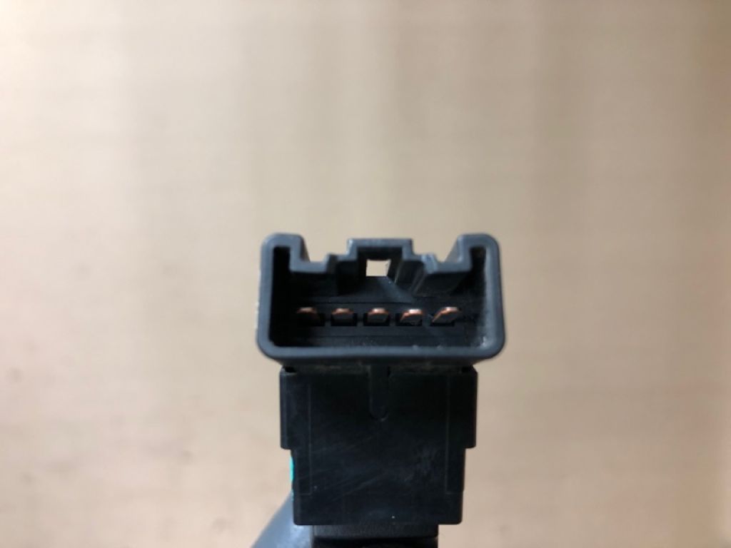 37995-62J00 | Кнопка склопідіймача задн. лів. SUZUKI SX4 06-13 - Фото 3